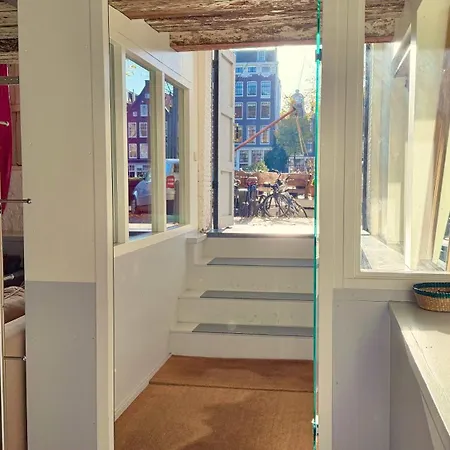 Oda ve Kahvaltı Top-notch Along Canal In Historic Centre Amsterdam