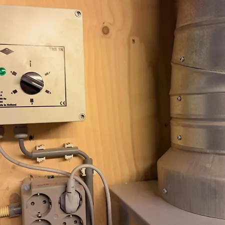 Alojamento de Acomodação e Pequeno-almoço Top-notch Along Canal In Historic Centre